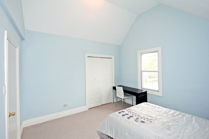 04_WOODBINE-rood one